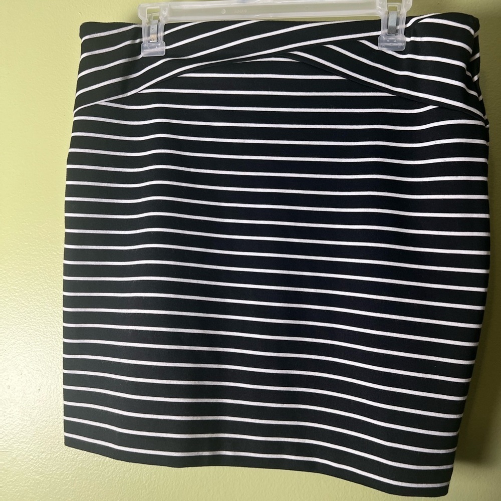 Attention Striped Black and White Women's Skirt size medium. - Picture 2 of 5